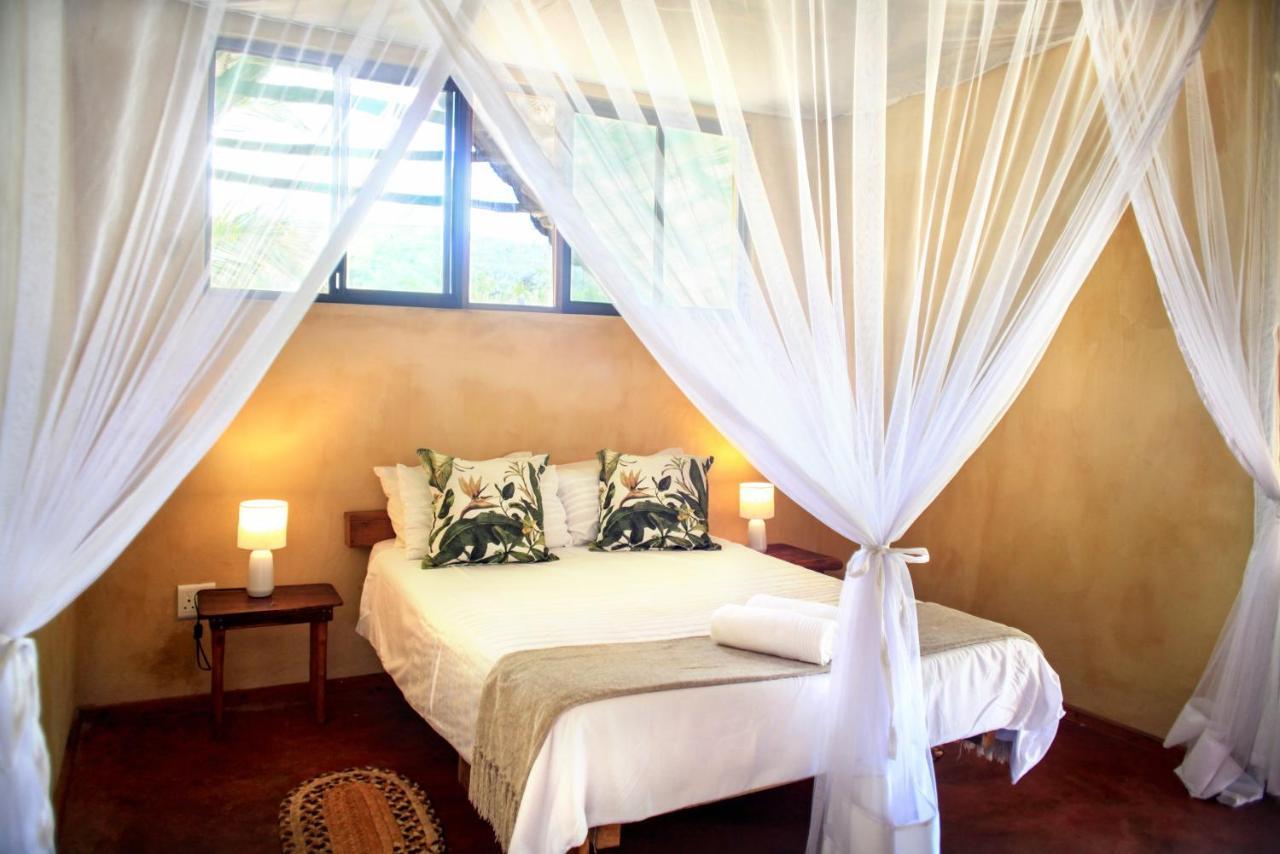 Tofinho Beach House Apartments Inhambane Exteriör bild