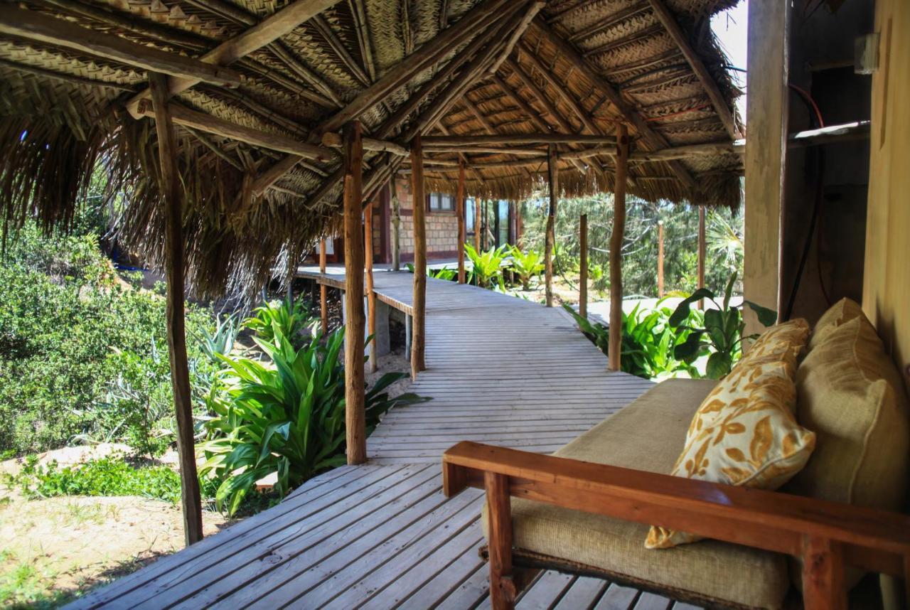 Tofinho Beach House Apartments Inhambane Exteriör bild