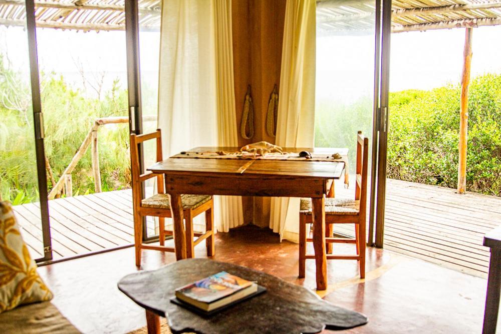 Tofinho Beach House Apartments Inhambane Exteriör bild