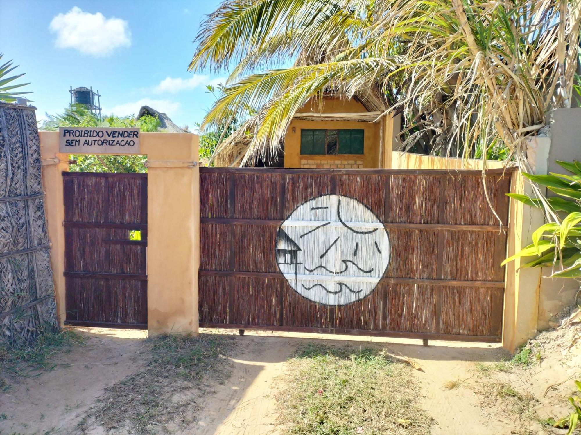 Tofinho Beach House Apartments Inhambane Exteriör bild